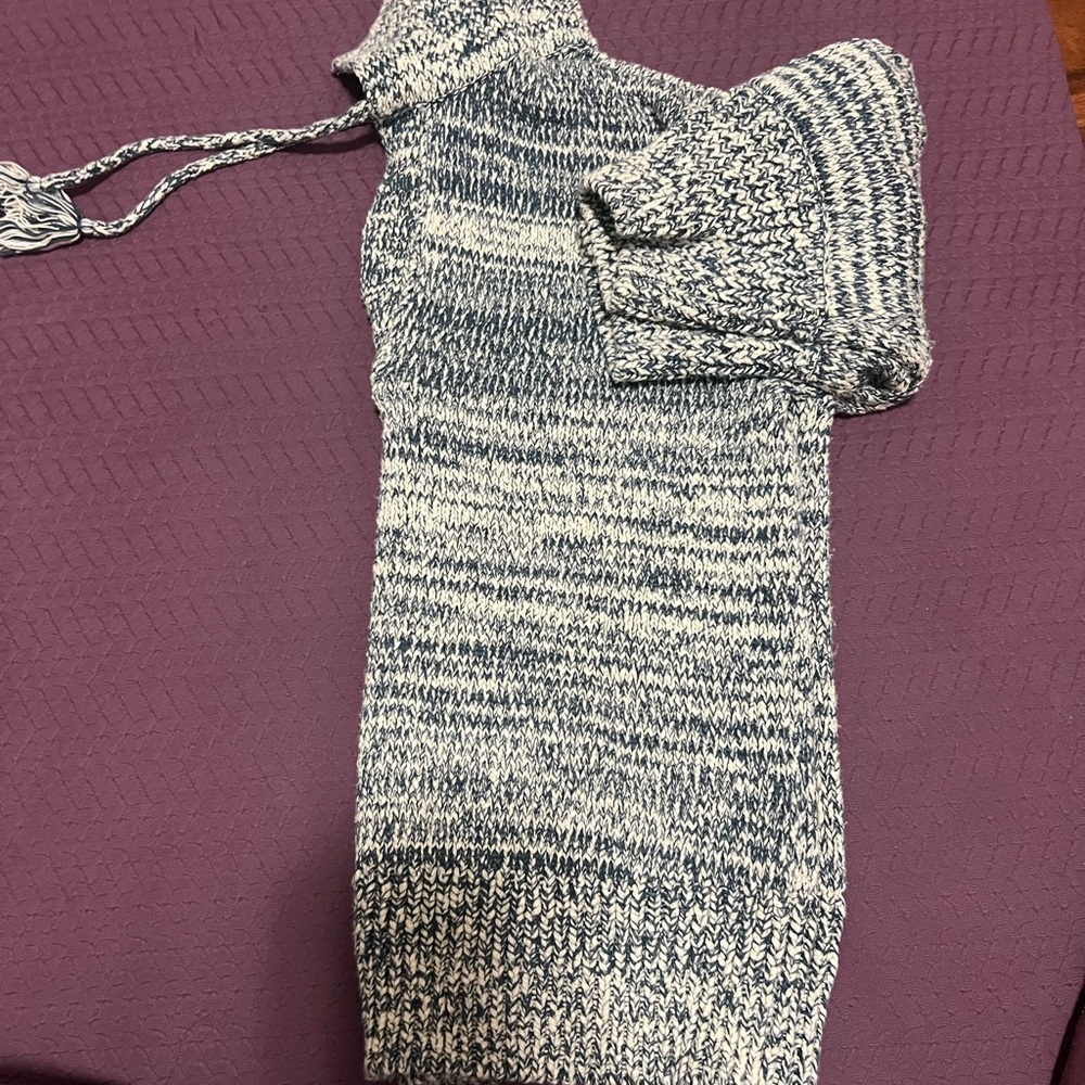 Anthropologie Blue and White Knit Top